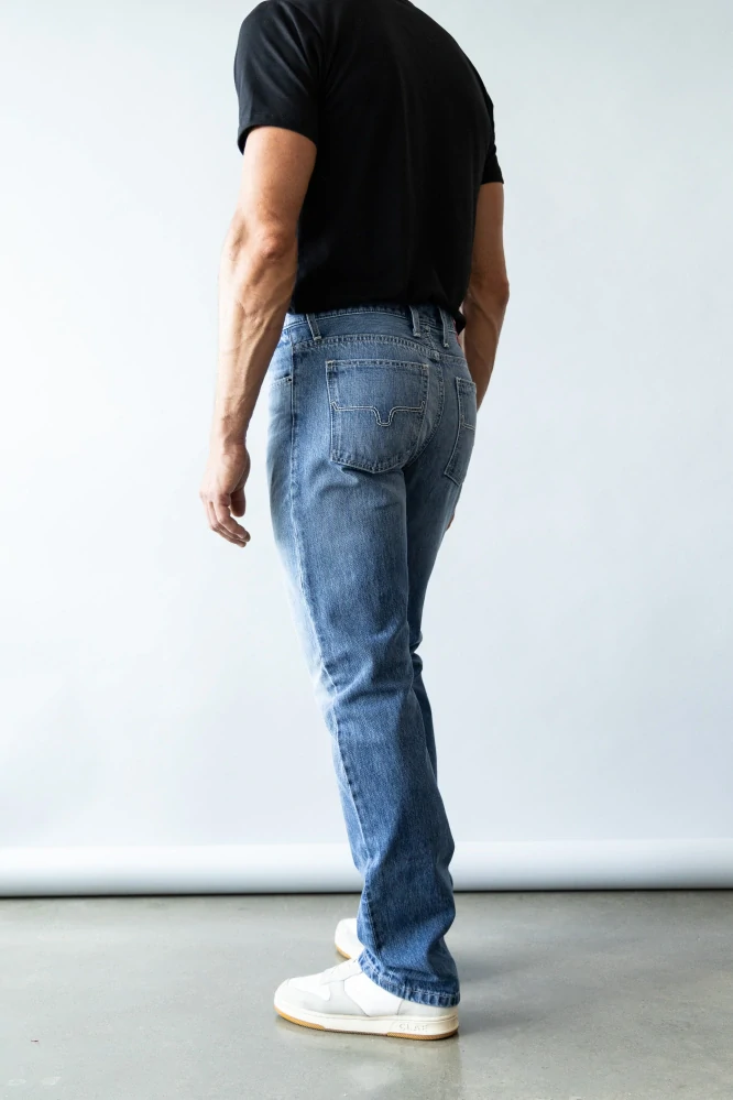 Kimes Ranch Jeans - styl James Mid Wash